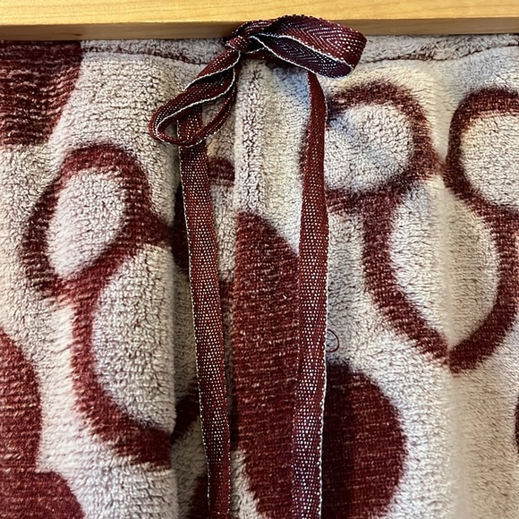 New Disney Mickey Mouse Crew Neck Jogger Set Fleece Women’s X-Large - Picture 8 of 8